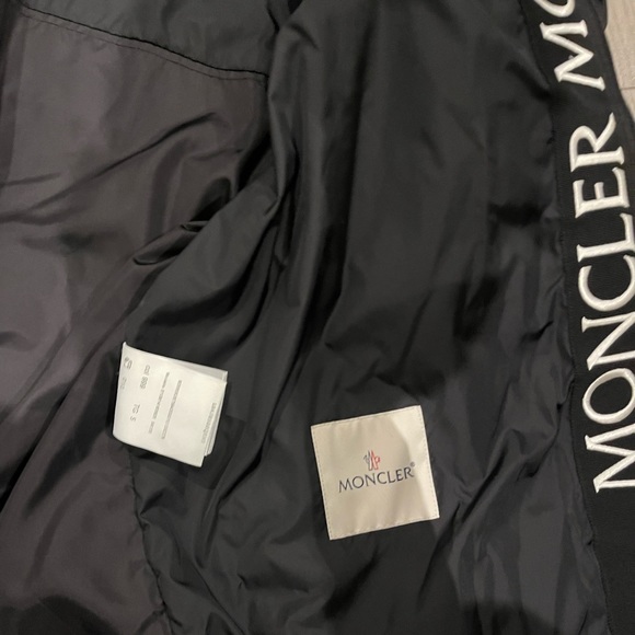 Moncler Windbreaker - Picture 5 of 5